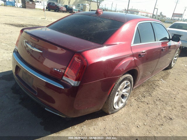 2C3CCAAGXGH233867 Chrysler 300 Limited