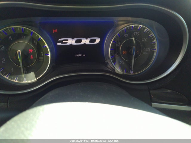 2C3CCAAGXGH233867 Chrysler 300 Limited
