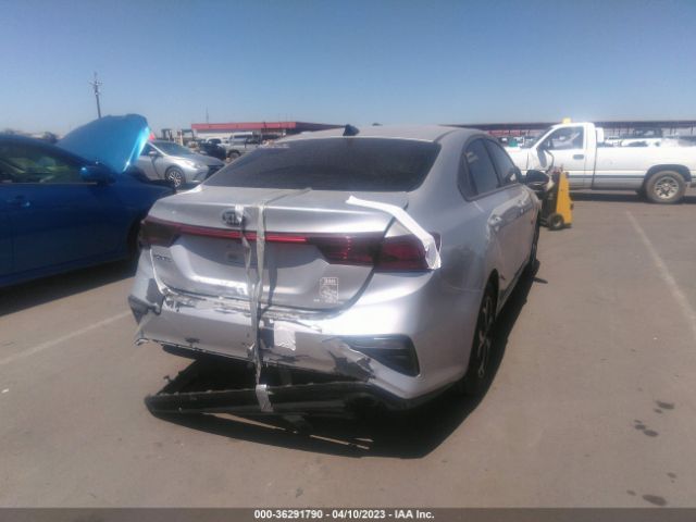 3KPF24AD9KE095052 KIA Forte Lxs
