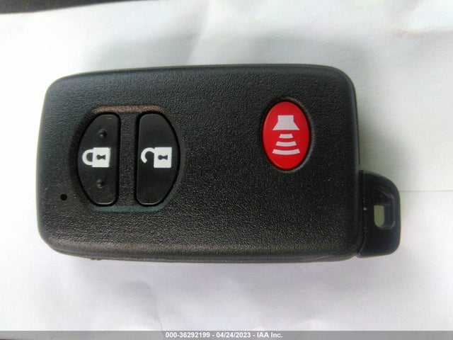 Toyota Prius V Two/three/five 2014 JTDZN3EU8E3309078 Image 3