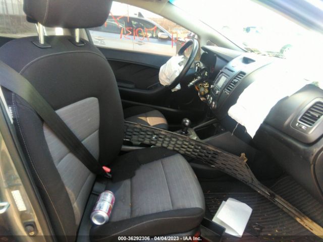 KNAFX4A87G5490805 KIA FORTE EX