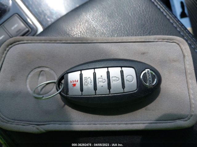 1N4AA6AP7GC414861 Nissan Maxima 3.5 S