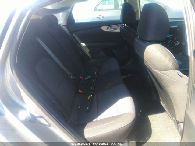 3KPF24AD5NE493959 KIA Forte Lxs