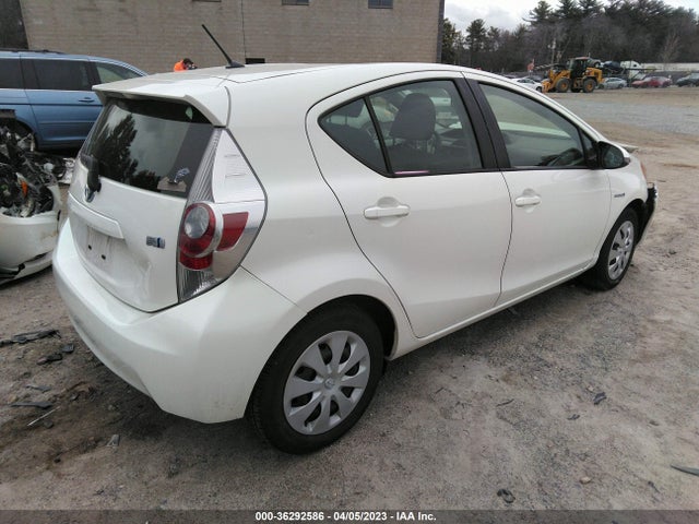 Toyota Prius C One/three/two/four 2014 JTDKDTB31E1070954 Image 5
