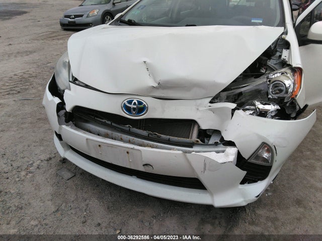 Toyota Prius C One/three/two/four 2014 JTDKDTB31E1070954 Image 7