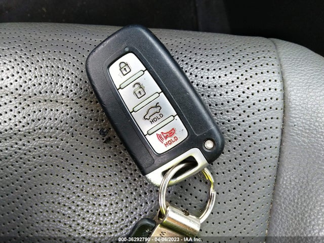 2013 HYUNDAI ELANTRA LIMITED VIN: KMHDH4AE9DU615734