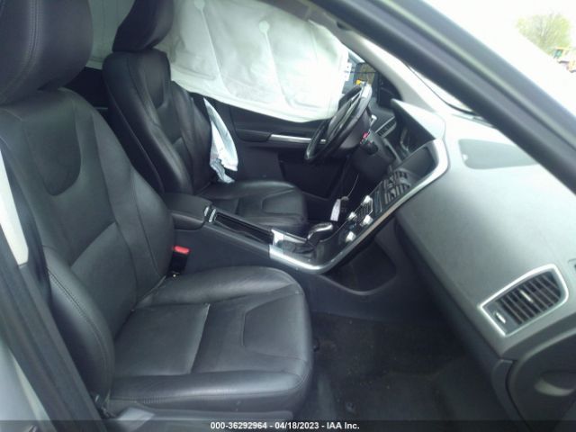 YV449MRM0G2891617 Volvo Xc60 T6 Drive-e Platinum