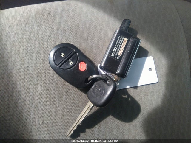 2010 TOYOTA HIGHLANDER BASE VIN: 5TDBK3EH5AS009570