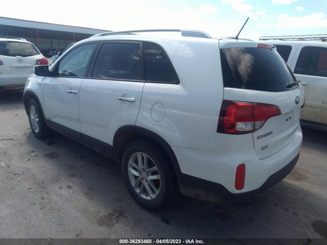 2015 KIA SORENTO LX VIN: 5XYKTDA76FG651011