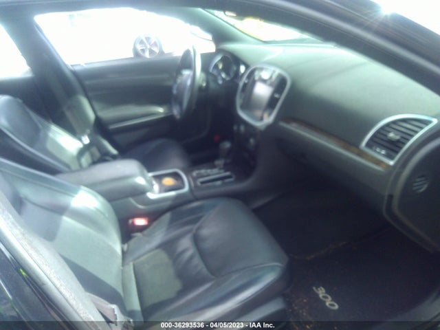 Chrysler 300 300c 2014 2C3CCAKT2EH142116 Image 5
