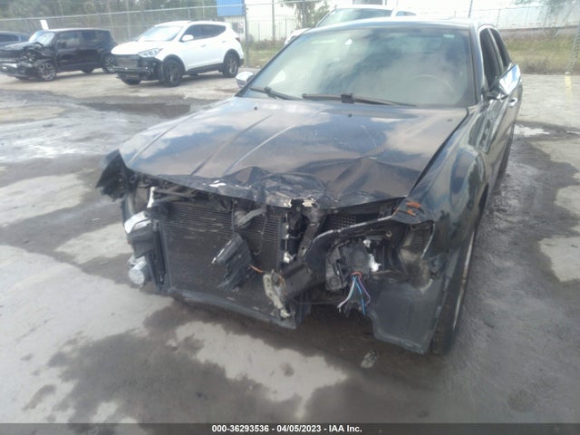 Chrysler 300 300c 2014 2C3CCAKT2EH142116 Image 6