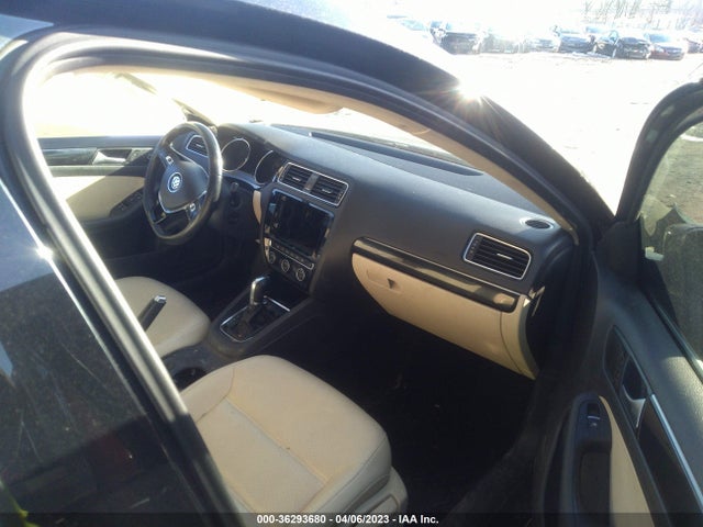 3VWL17AJ1HM258740 Volkswagen Jetta 1.8t Sel