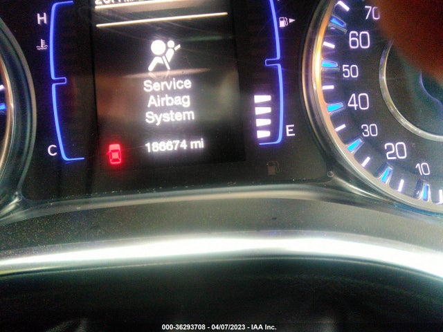Chrysler 200 LX 2016 1C3CCCFB0GN100499 Image 7