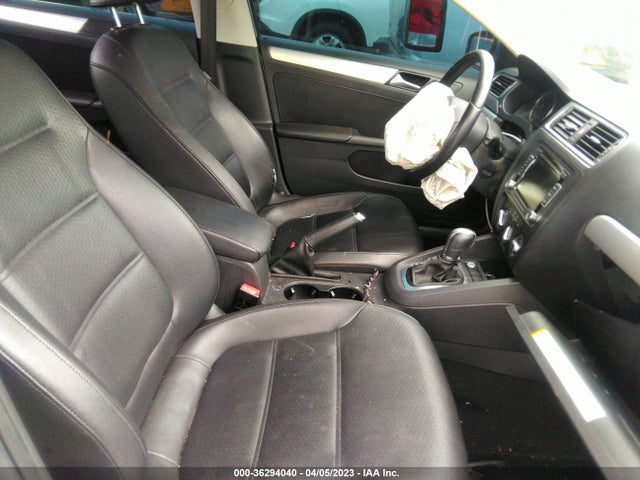 3VWD07AJ1EM326229 Volkswagen Jetta Sedan Se W/connectivity/sunroof