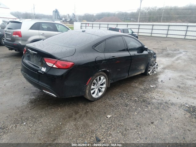 Chrysler 200 S 2015 1C3CCCBB4FN749890 Image 4