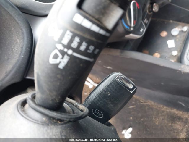 3KPA25AD8LE309000 KIA Rio 5-door S