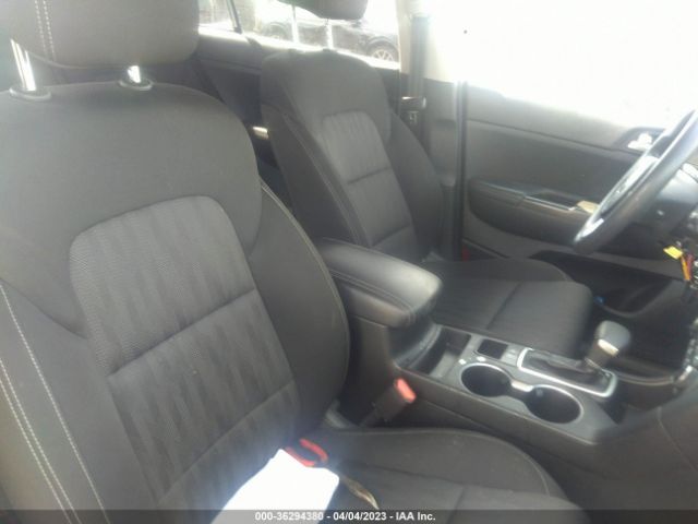 KNDPM3AC0H7233554 KIA Sportage Lx
