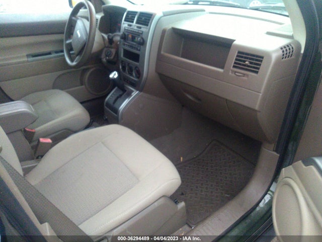 2007 JEEP PATRIOT SPORT VIN: 1J8FF28W47D418151