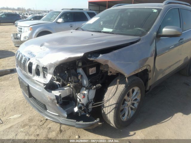 1C4PJMCXXKD112909 Jeep Cherokee Latitude