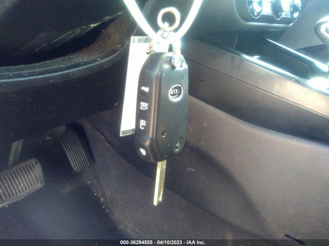 KIA SOUL S 2020 KNDJ23AU2L7707436 Image 3