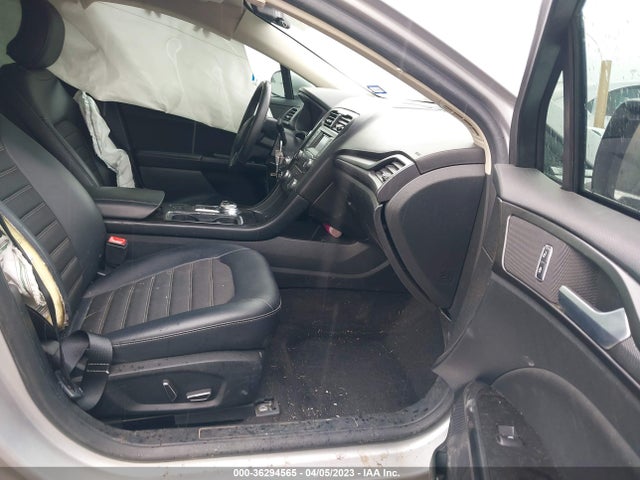 3FA6P0LU5JR128133 Ford Fusion Hybrid Se