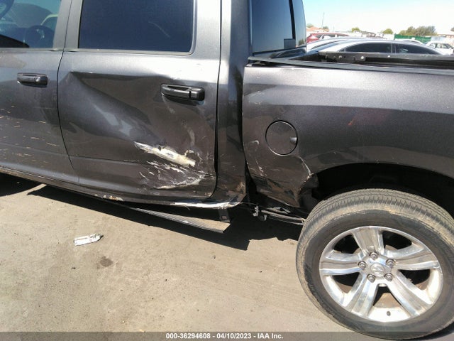 1C6RR6MT6JS261912 RAM 1500 Sport