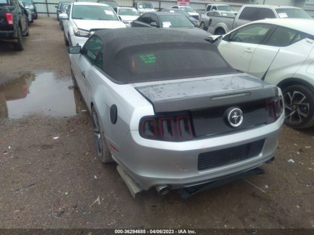 1ZVBP8EM5E5317097 Ford Mustang V6