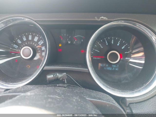 1ZVBP8EM5E5317097 Ford Mustang V6