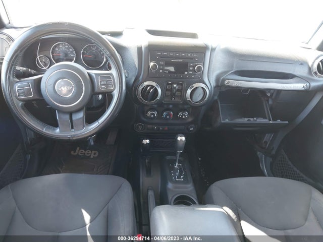 1C4BJWDG3FL762410 Jeep Wrangler Unlimited Sport