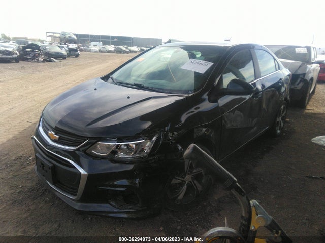 Chevrolet Sonic Premier 2020 1G1JF5SB2L4115767 Image 2