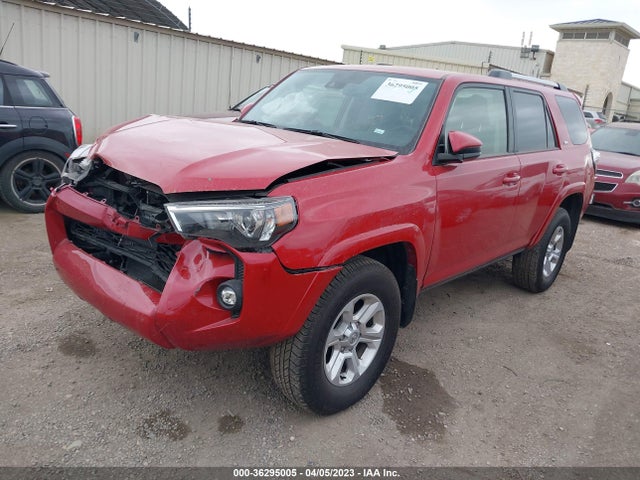 Toyota 4RUNNER SR5 2022 JTEMU5JRXN6036293 Image 2