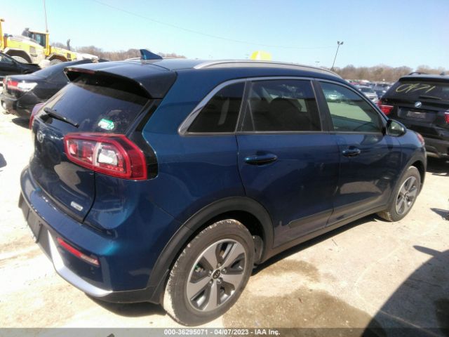 KNDCB3LC4K5250605 KIA NIRO LX
