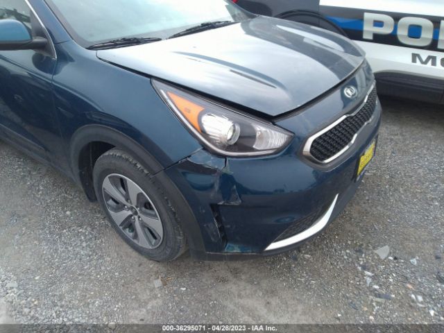 KNDCB3LC4K5250605 KIA NIRO LX