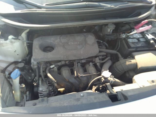 KNADM4A34H6117186 KIA RIO LX