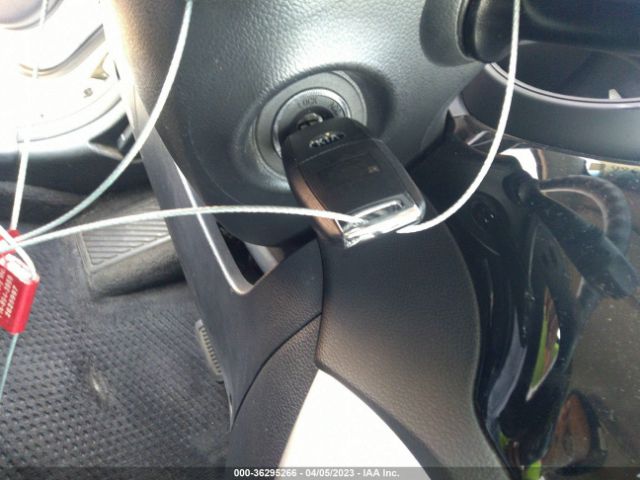KNADM4A34H6117186 KIA RIO LX