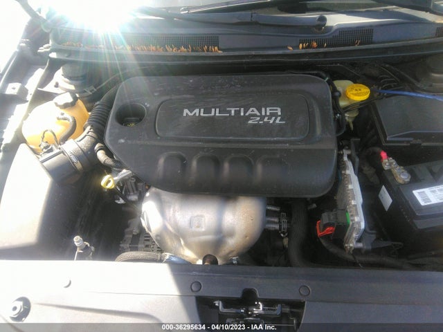 1C3CCCAB3FN758873 Chrysler 200 Limited