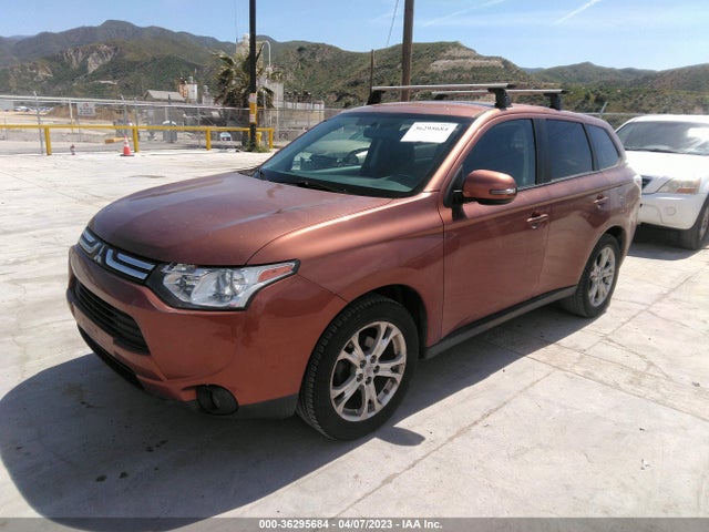 JA4AD3A37EZ010136 Mitsubishi Outlander Se