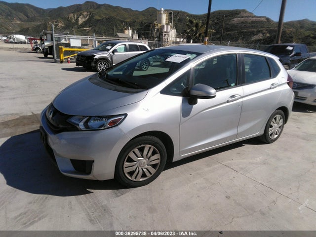 Honda FIT LX 2015 3HGGK5H59FM723925 Image 2