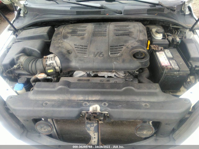 2008 KIA SORENTO LX VIN: KNDJC735185796414