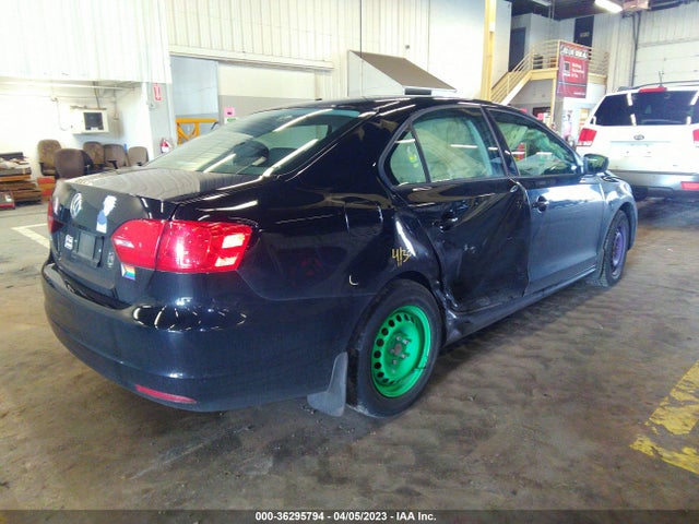 3VW2K7AJXEM399651 Volkswagen Jetta Sedan S