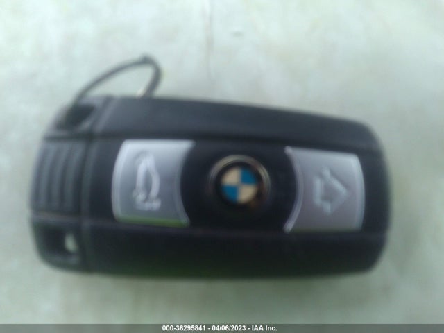 2011 BMW 3 SERIES 328I VIN: WBAPH7C51BE676032