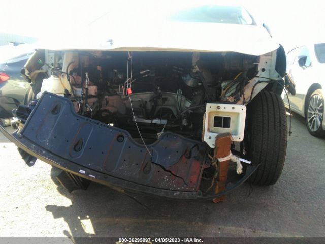 KNDMA5C11H6265504 KIA Sedona L