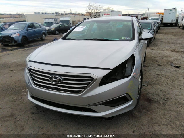 2016 HYUNDAI SONATA 2.4L SE VIN: 5NPE24AF4GH435823