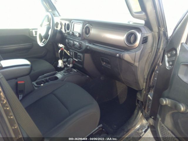 1C4HJXDGXJW219580 Jeep Wrangler Unlimited Sport