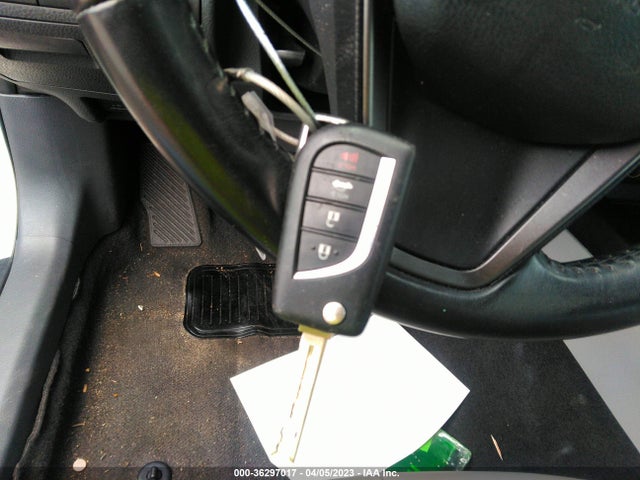 2021 TOYOTA CAMRY SE VIN: 4T1G11AK8MU525710