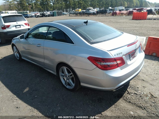 36297212 :رقم المزاد ، WDDKJ7CB2BF070035 vin ، 2011 Mercedes-benz E-class E 550 مزاد بيع