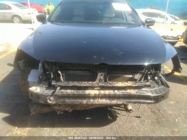 3VWD17AJ5GM307523 Volkswagen Jetta Sedan 1.8t Sport