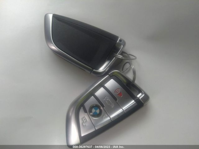5UXCX6C03M9E27120 BMW X7 M50i