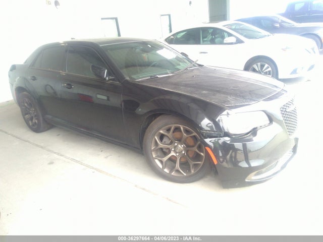 2016 Chrysler 300, VIN: 2C3CCABG4GH304382