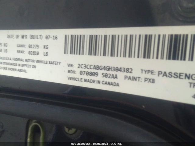 2016 Chrysler 300, VIN: 2C3CCABG4GH304382